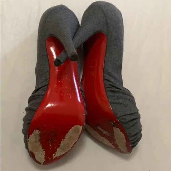 CHRISTIAN LOUBOUTIN TWISTS KNOT PUMPS SIZE 37 1/2 - Picture 7 of 8